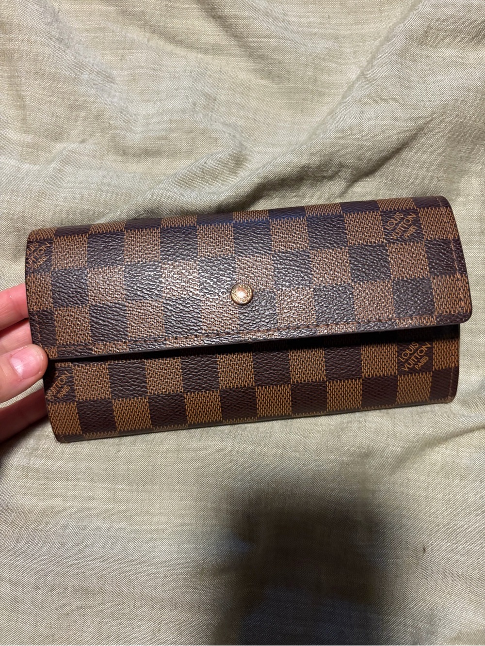 Faux Louis Vuitton Brown Checkered Women’s Continental Wallet